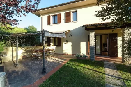 Location Villa à Lonnano 12 personnes