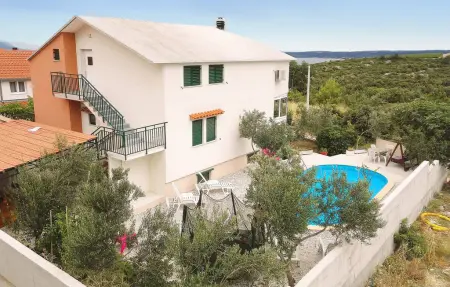 Location Maison à Kastel Novi 12 personnes