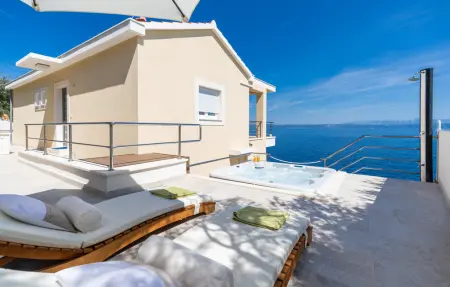 Location Maison à Blato 5 personnes