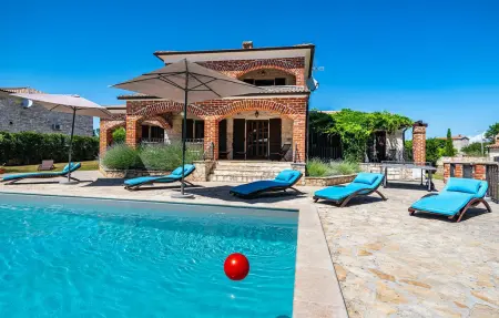 Location Maison à Visnjan 8 personnes