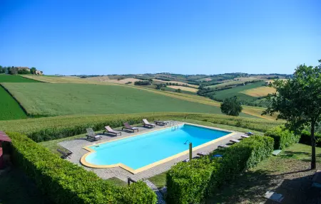 Location Maison à Cingoli 17 personnes