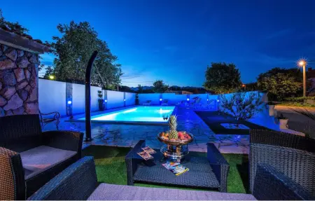 Location Maison à Krusevo 4 personnes