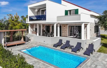 Location Maison à Skuncini stani 6 personnes