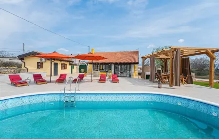 Location Maison à Rakalj 6 personnes