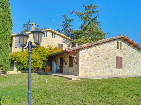 Location Gîte à Assisi 16 personnes