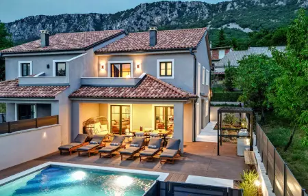 Location Maison à Bribir 6 personnes