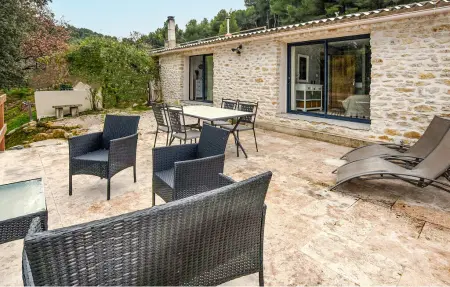 Location Maison à La Roque sur Pernes 2 personnes