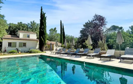 Location Maison à Nans Les Pins 8 personnes