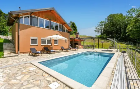 Location Maison à Vinica Breg 7 personnes