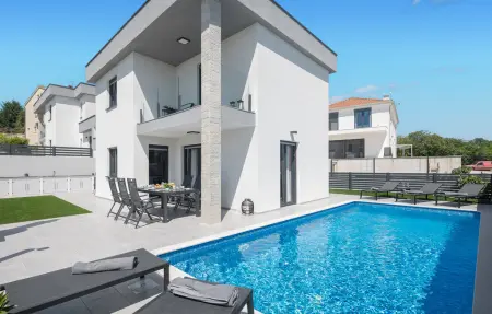 Location Maison à Musales 6 personnes