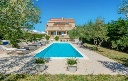 Location Maison à Polaca 14 personnes