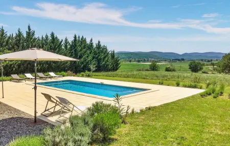 Location Maison à ST JEAN DE MARUEJOLS ET AVEJAN 4 personnes