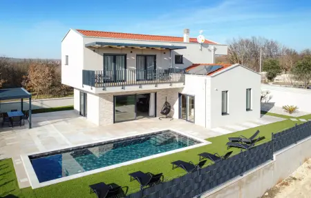 Location Maison à Medaki 8 personnes