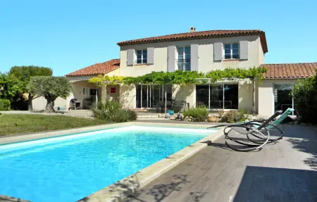 Location Maison à Lancon Provence 8 personnes