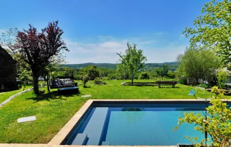 Location Maison à Allassac 12 personnes