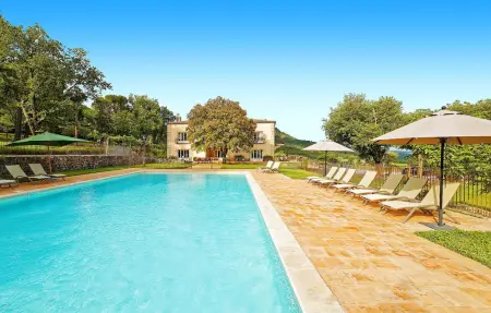 Location Maison à La Celle 14 personnes