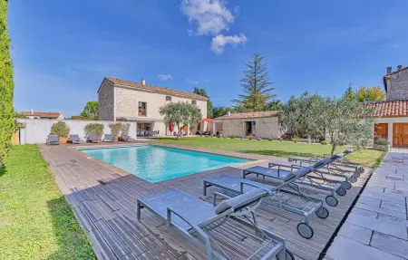 Location Maison à Pernes Les Fontaines 15 personnes