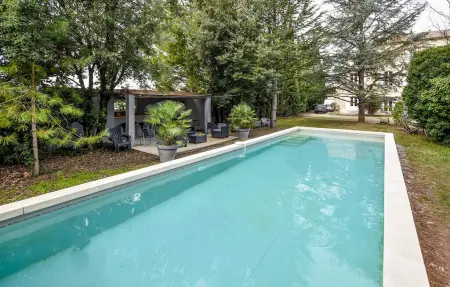 Location Maison à Entraigues sur la Sorg 10 personnes