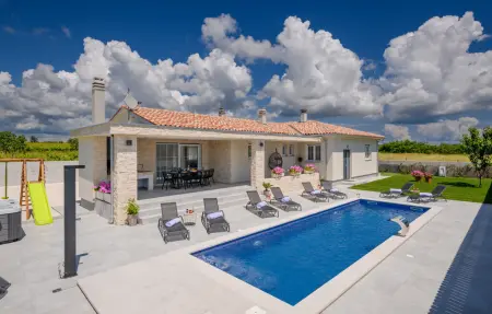 Location Maison à Loborika 8 personnes