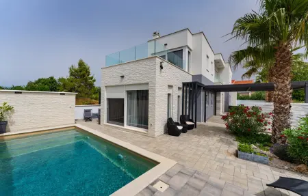 Location Maison à Zaton 4 personnes