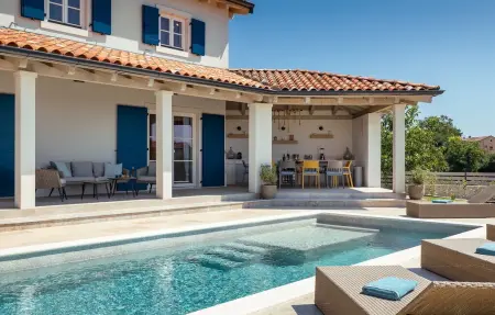 Location Maison à Maruzini 10 personnes