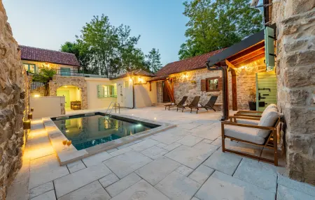 Location Maison à Pristeg 10 personnes