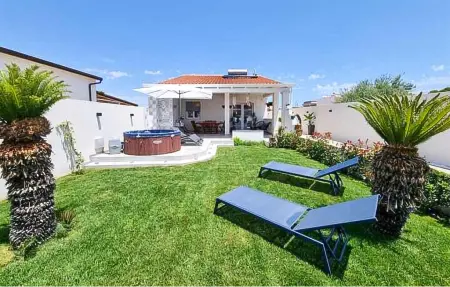 Location Maison à Santa Maria del Focall 8 personnes