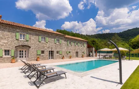 Location Maison à Buzet 8 personnes