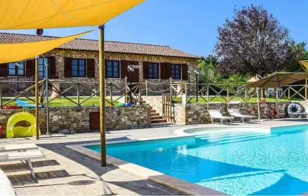 Location Maison à Porchiano 4 personnes